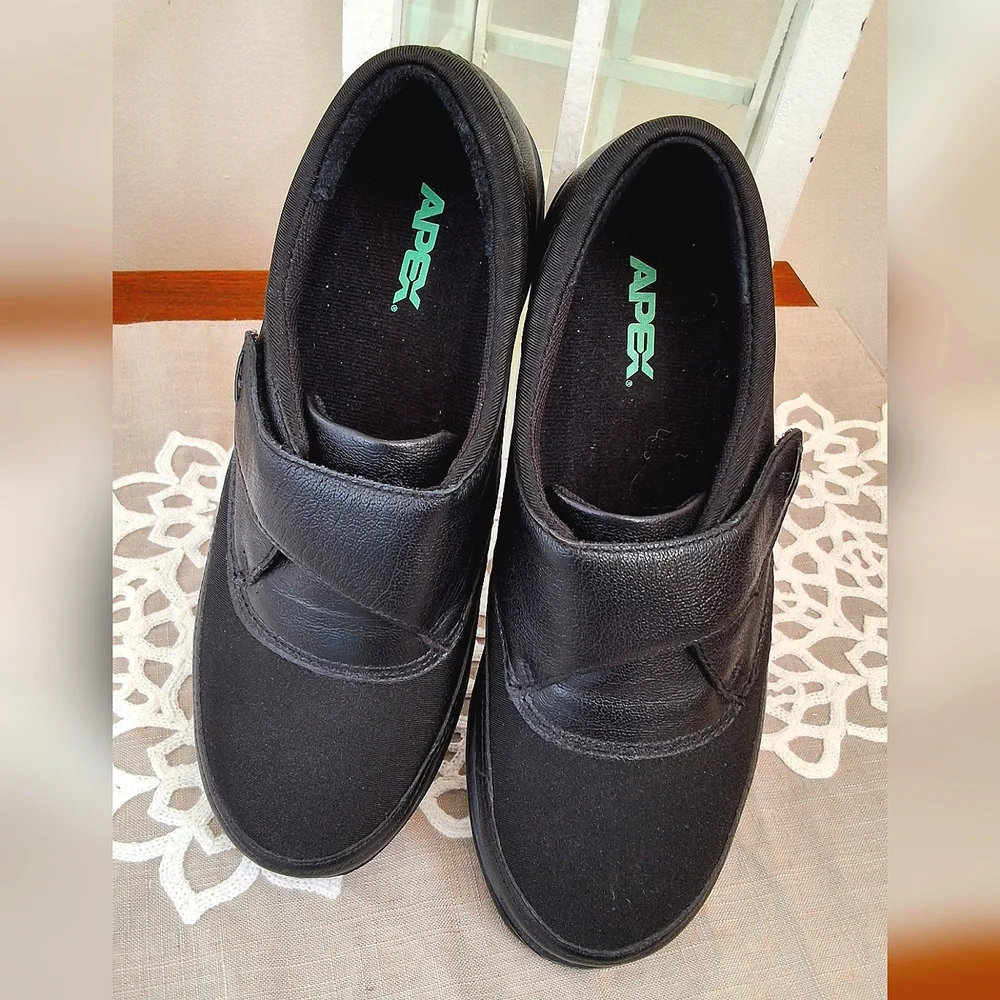 APEX, NWT, 8 XWide, Woman's Black Dress Shoes - Picture 1 of 8